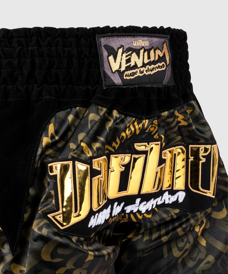 Venum Attack Miesten Muay Thai Shortsit Mustat Kultaiset | 12497-WZXE | Suomi