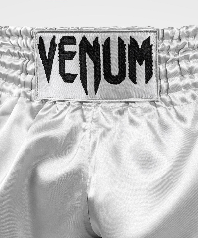 Venum Classic Naisten Muay Thai Shortsit Hopea Mustat | 80179-OUHP | Suomi