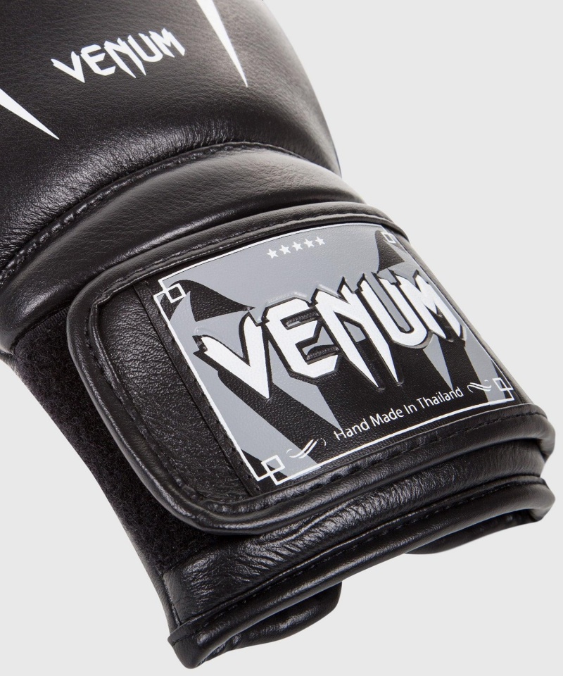 Venum Giant 3.0 Nappa Nahkaiset(Muay Thai) Naisten Nyrkkeilyhanskat Mustat | 09862-YUXT | Suomi