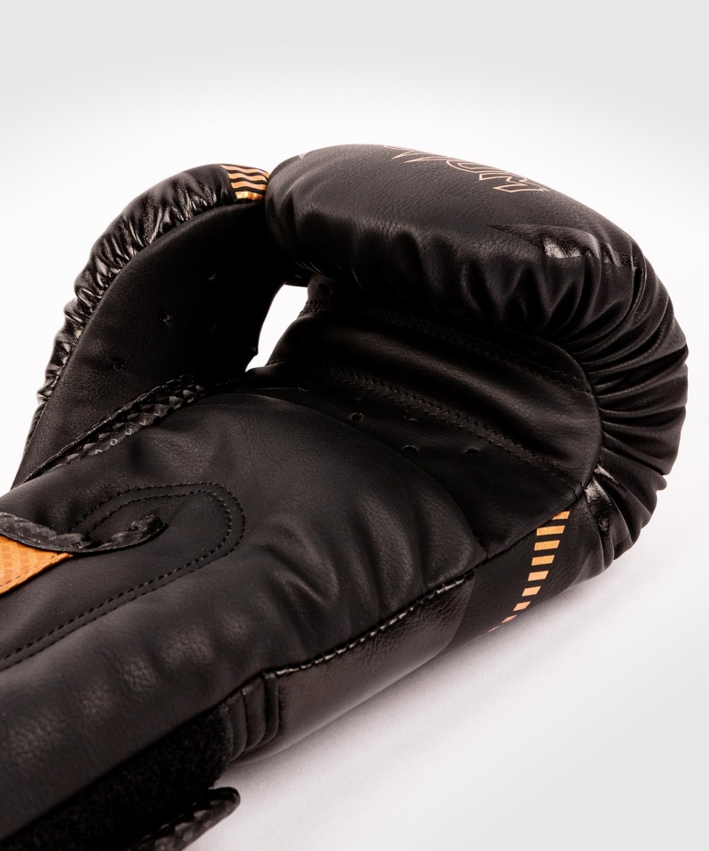 Venum Impact(Muay Thai) Miesten Nyrkkeilyhanskat Mustat | 06237-YADN | Suomi