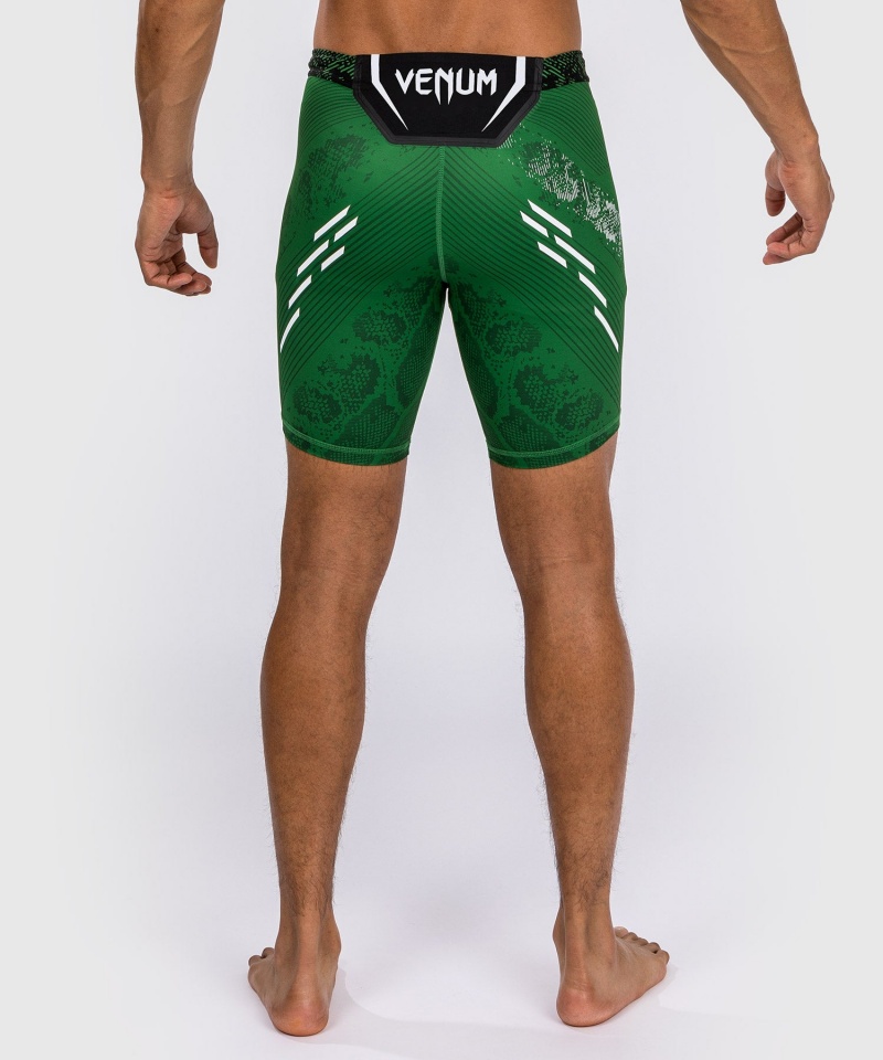 Venum UFC Adrenaline by Venum Authentic Fight Night Vale Tudo(Compression) Miesten Shortsit Vihreä | 32504-LARX | Suomi