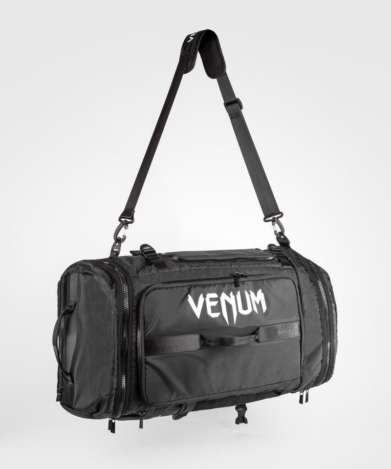 Venum UFC Adrenaline by Venum Miesten Duffle Laukku Mustat | 94701-ZMIK | Suomi