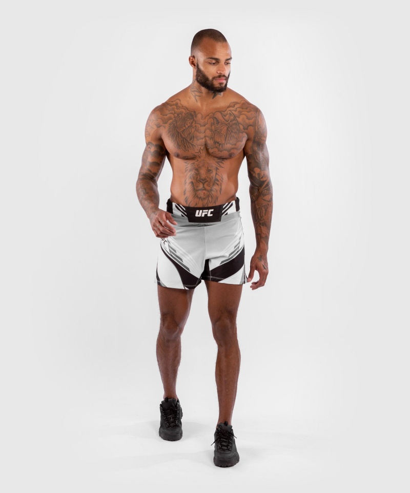 Venum UFC Authentic Fight Night Lyhyt Fit Miesten Nyrkkeilyshortsit Valkoinen | 82057-XPDE | Suomi