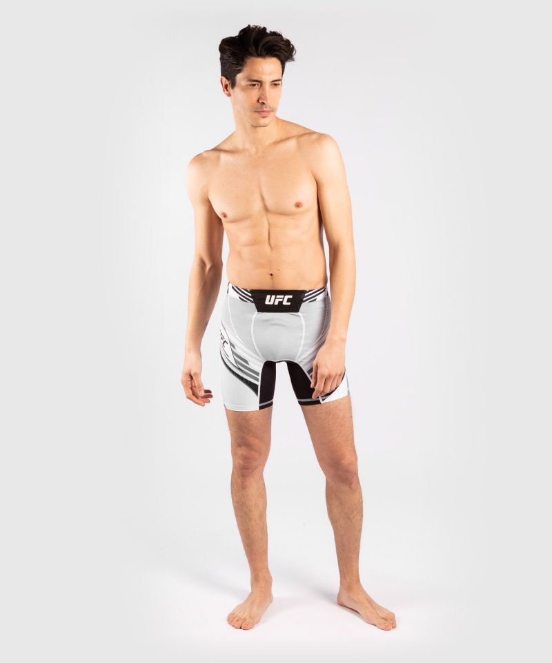 Venum UFC Authentic Fight Night Vale Lyhyt Fit Tudo (Compression) Miesten Shortsit Valkoinen | 70439-GJMQ | Suomi