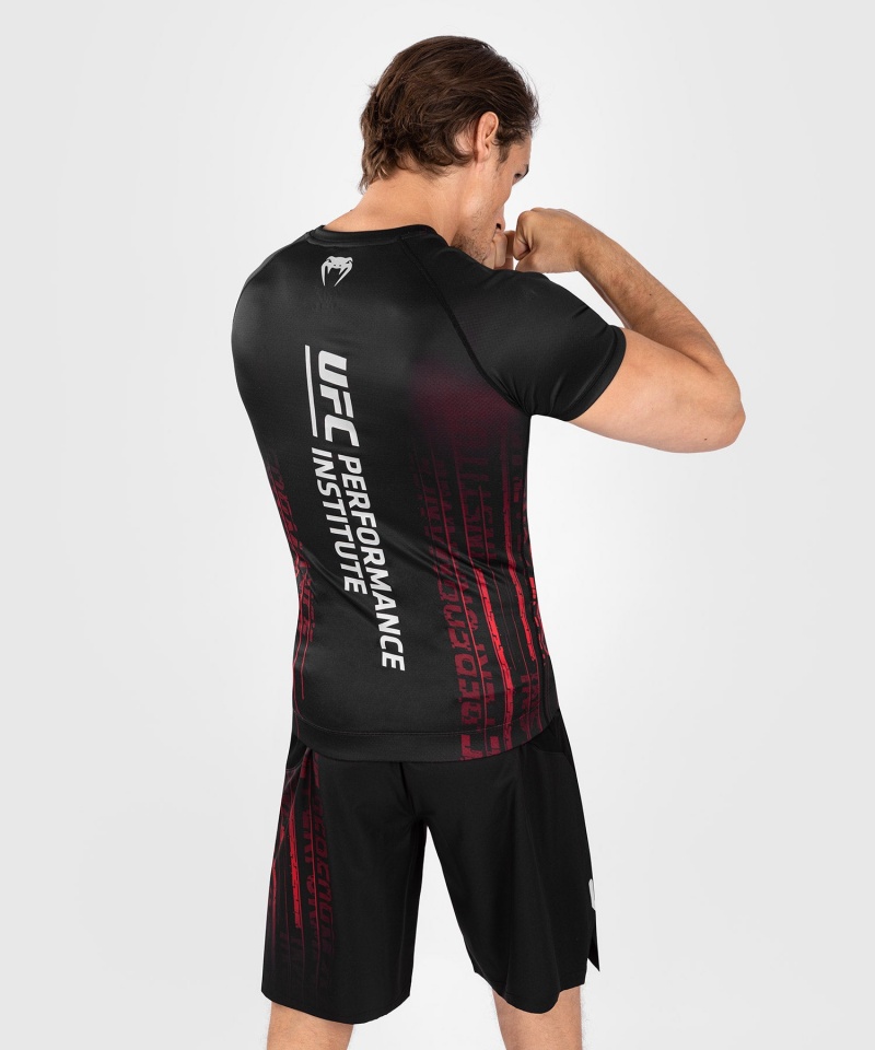 Venum UFC Performance Institute 2.0 Lyhyt-Sleeve Miesten MMA Rashguard Mustat Punainen | 53021-QWDF | Suomi