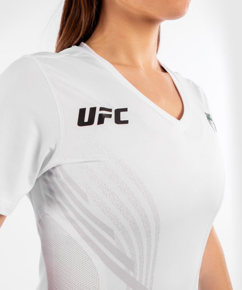 Venum UFC Personalized Authentic Fight Night Walkout Naisten T-Paita Valkoinen | 07263-NFBA | Suomi