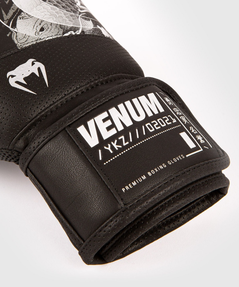 Venum YKZ21(Muay Thai) Lasten Nyrkkeilyhanskat Mustat Hopea | 75094-QOTE | Suomi